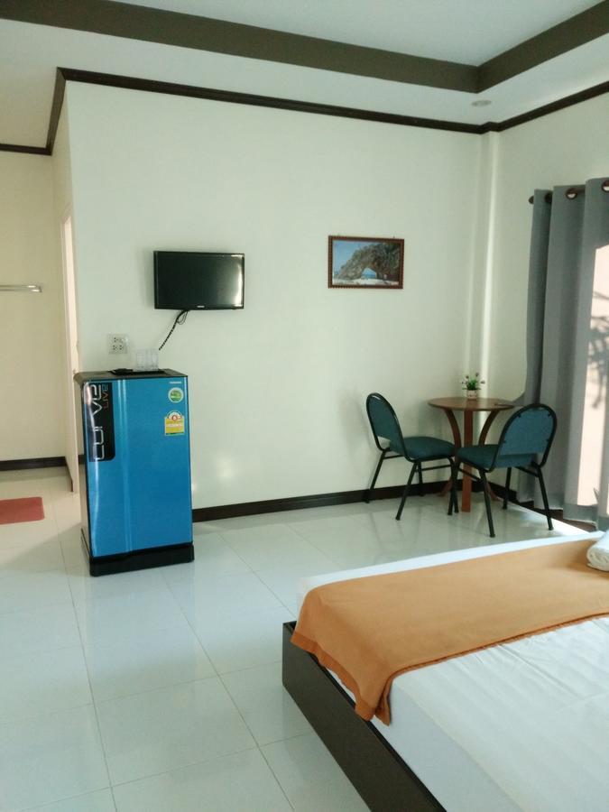 Tha Ma Lai Hotel Langu Exterior foto